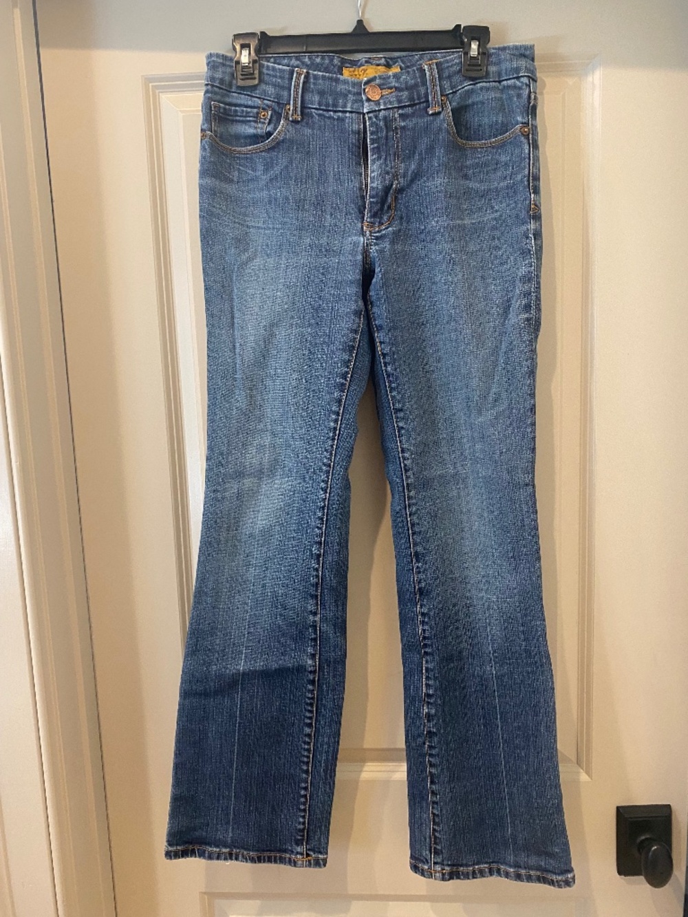 Seven7 Brand Boot Cut Jeans!